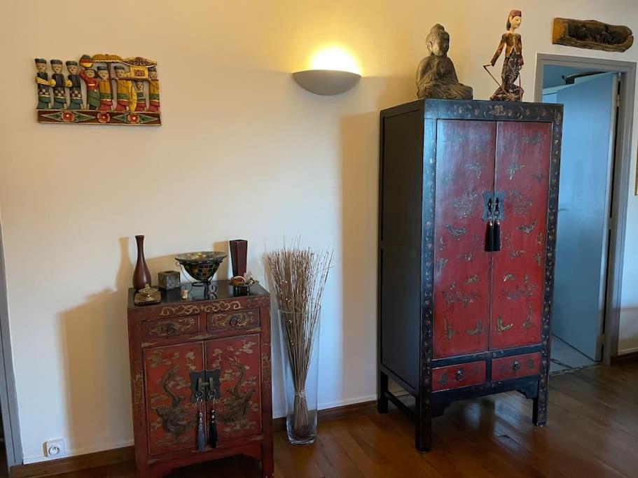 Appartement Sur Le Parvis De La Cathedrale Senlis  Exterior foto